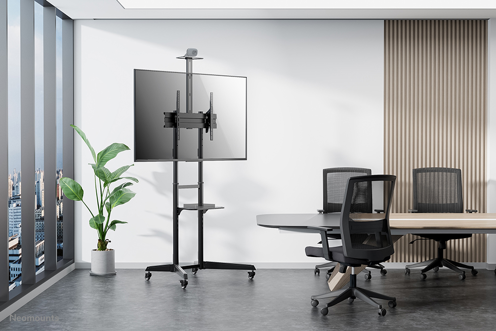 Neomounts FL50-550BL1 Support au sol mobile pour écran 37-70" - étagère multimédia et support caméra inclus